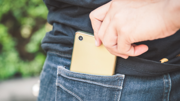 Common reasons for phones being stolen and how to avoid them