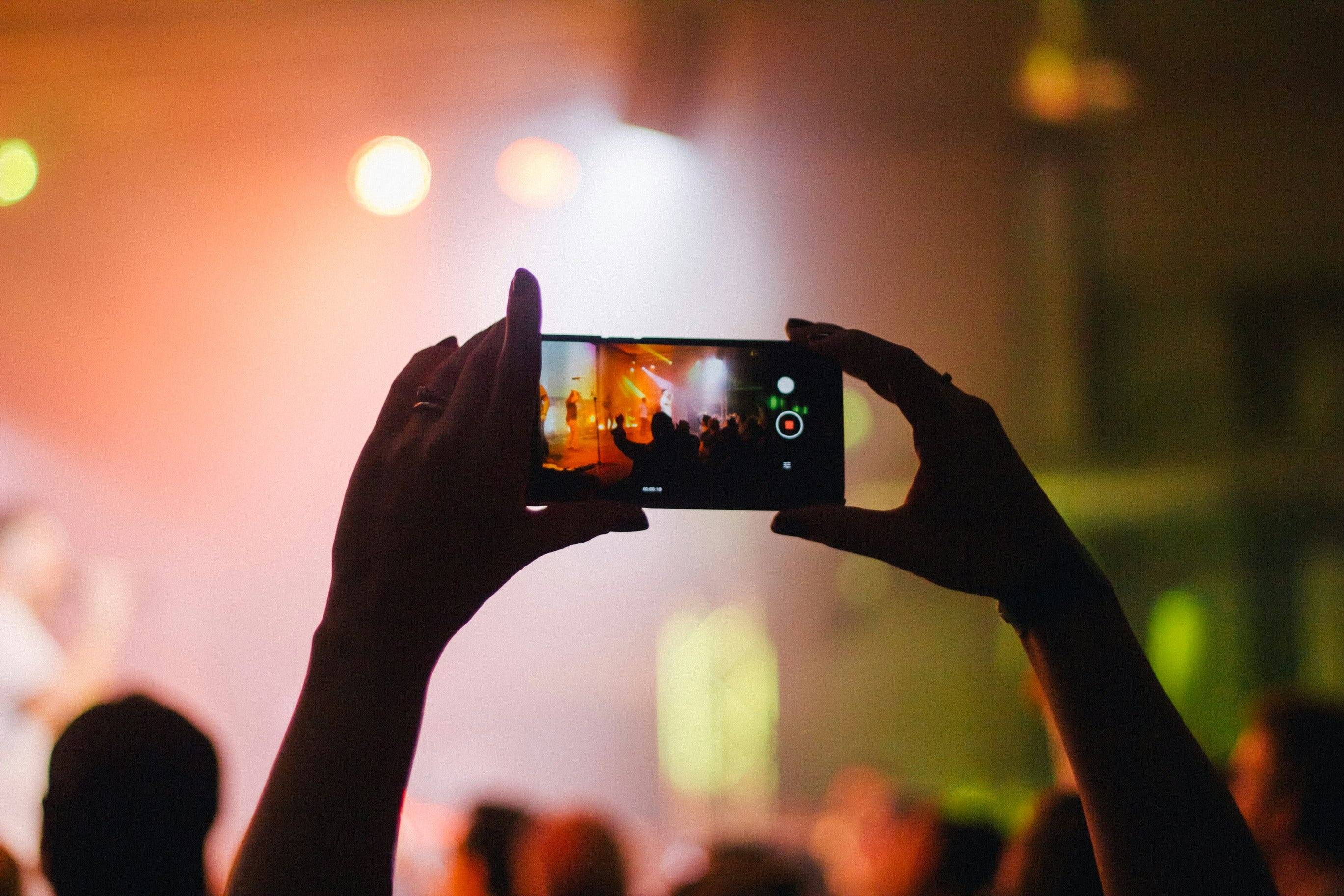 Shoot Amazing Concert Photography on Your Phone (Pro Tips)